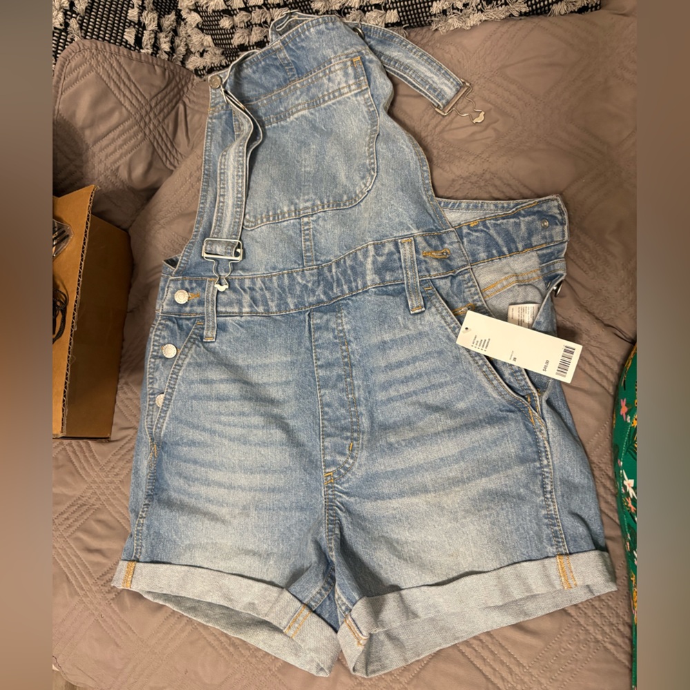 Urban Outfitters Light Blue Denim Short Overalls - Size 28